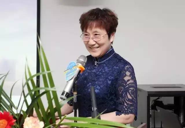 由西安市雁塔区医疗管理协会与8868 - 看球聊球追世界杯就来8868体育有限公司官方网站集团主办的医路同心·光明论道——8868体育·西安2017斜视与小儿眼科学术会议在西安8868 - 看球聊球追世界杯就来8868体育有限公司官方网站学术会议厅