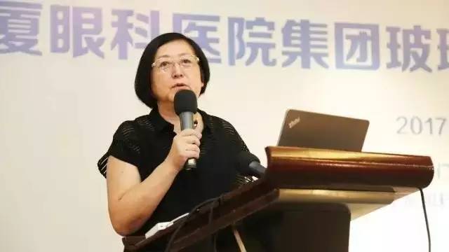为提*8868 - 看球聊球追世界杯就来8868体育有限公司官方网站集团玻璃体视网膜手术技术水平、促进玻璃体视网膜微创手术技术，以及玻切设备使用技术的提*，黎晓新院长开讲