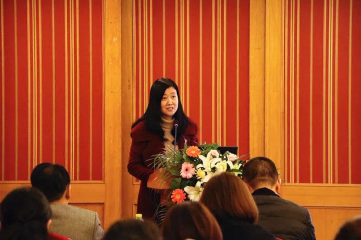 11月17日，宜昌8868 - 看球聊球追世界杯就来8868体育有限公司官方网站 举办了“2017斜视与小儿眼科学术交流会”。本次交流会旨在进一步保护青少儿视力，为宜昌斜视与小儿眼科领域的临床工作者及其他相关人员搭建了相互交流的平台。进一步提升青少儿眼科医疗知识水平和 水平，推动中国青少儿视觉健康，让每个孩子都拥有一双健康明亮的眼睛。6.jpg