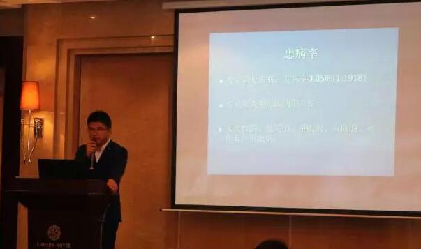 重庆8868 - 看球聊球追世界杯就来8868体育有限公司官方网站业务副院长、白内障专家安晓巨院长做了《先天性白内障手术医治》的分享.jpg