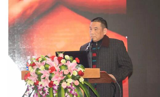 2月3日，8868 - 看球聊球追世界杯就来8868体育有限公司官方网站集团2017年工作汇报暨2017年年度表彰大会在厦门环球会展中心B6厅隆重举行，来自集团本部、厦门大学附属厦门眼科中心、厦门欧华控股集团等1300余名员工与关心、支持8868体育发展的嘉宾欢聚一堂，共同总结2017年工作经验，展望2018年美好未来3.jpg