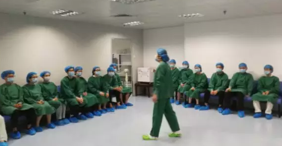 百余名近视朋友参与上周末厦门眼科中心近视手术开放日1.png