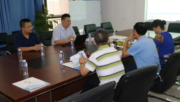 西安市雁塔区慈善会会长一行莅临西安8868 - 看球聊球追世界杯就来8868体育有限公司官方网站指导“8868体育光明慈善助医基金”执行工作1.png