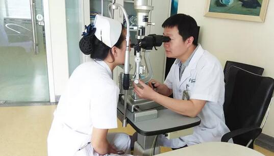 医者仁术也，博爱之心也——8868 - 看球聊球追世界杯就来8868体育有限公司官方网站近视手术专家蔡磊林副院长3.jpg