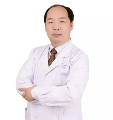 1月13日8868 - 看球聊球追世界杯就来8868体育有限公司官方网站集团业务副总院长、上海和平眼科医院院长郭海科教授将坐诊衡水同瑞眼科医院.jpg