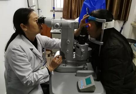 成都8868 - 看球聊球追世界杯就来8868体育有限公司官方网站引进了青光眼医治新设备——SLT激光医治仪.jpg