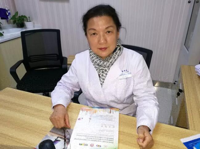 西安8868 - 看球聊球追世界杯就来8868体育有限公司官方网站斜视与小儿眼科张利玲主任：患者追随、孩子喜爱1.jpg