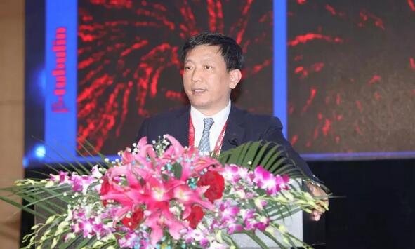 8868体育专家团受邀亮相第十九届环球眼科学学术会议暨第十九届环球视光学学术会议（COOC 2019）5.jpg
