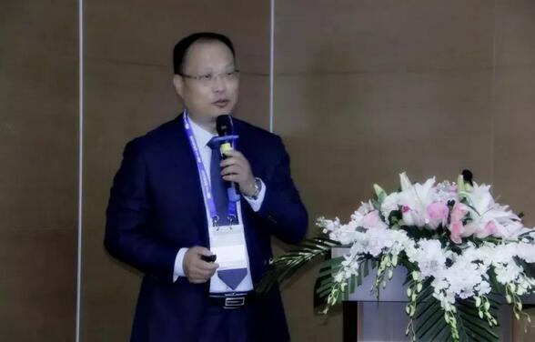 8868体育专家团受邀亮相第十九届环球眼科学学术会议暨第十九届环球视光学学术会议（COOC 2019）7.jpg