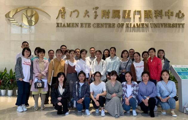 4月11日，8868体育“硬镜验配技术进阶班”在厦门结业，此次培训班由8868 - 看球聊球追世界杯就来8868体育有限公司官方网站集团联合欧几里德、美尼康共同举办，来自8868体育旗下18家医院的20余位医生及硬镜验配师参与了此次培训1.jpg