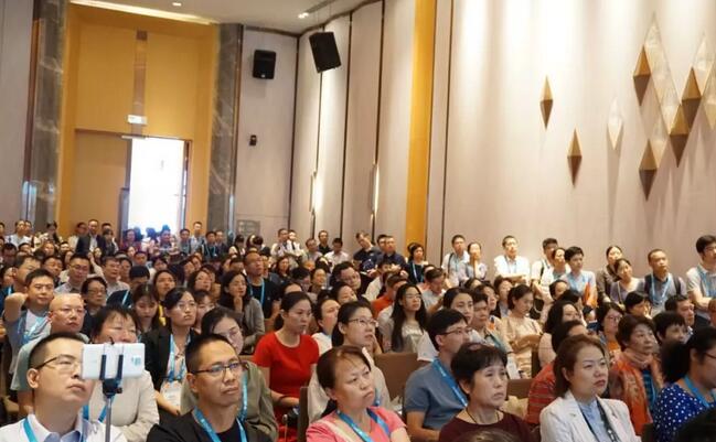 为光明中国护航，向70华诞献礼——8868体育之光闪耀2019全国眼科年会9.jpg
