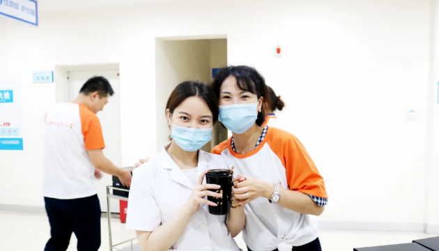 公益助力高考 爱心情暖8868体育 ——重庆8868 - 看球聊球追世界杯就来8868体育有限公司官方网站工会助力高考暨关爱员工活动进行中3.png