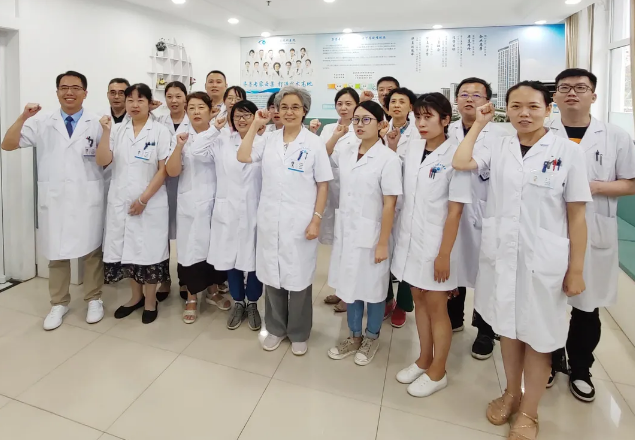 8.19中国医师节：青岛8868 - 看球聊球追世界杯就来8868体育有限公司官方网站开展医师节宣誓大会2.png