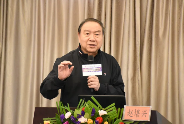 5月13日厦门眼科中心漳州眼科医院近视防控与小儿眼病研讨会暨近视防控与小儿眼病工作室揭牌仪式顺利召开5.png