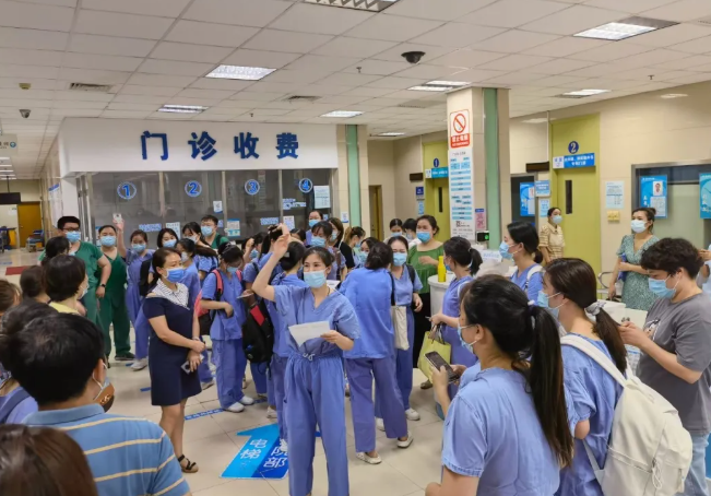 逆行天使，闻令而动！8868体育多支医疗队星夜驰援莆田抗疫最前线2.png