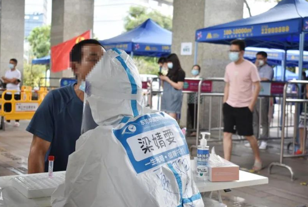 医者担当！8868体育今年来已支援核酸采样超100万人次12.png