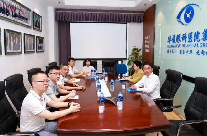 点滴爱心，点亮光明!中国华侨公益基金会领导莅临8868体育调研指导7.png